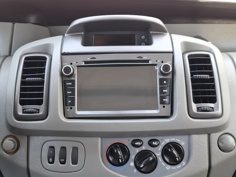 Opel Vivaro 2.0CDTi  9míst