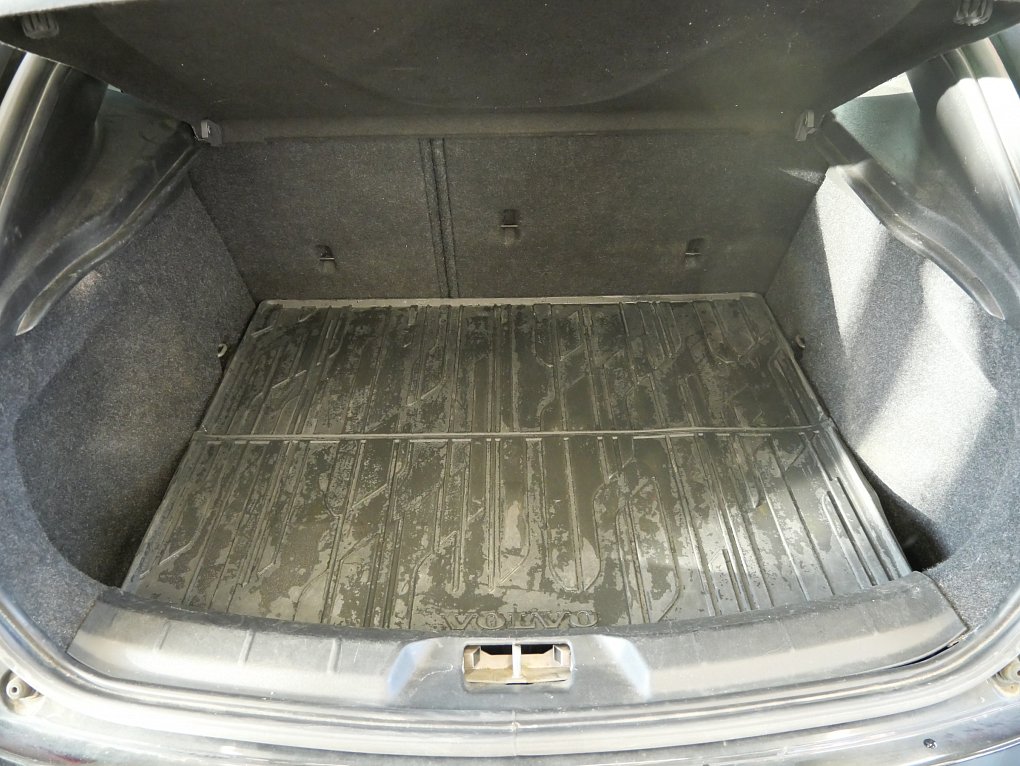 Volvo V40 2.0D 
