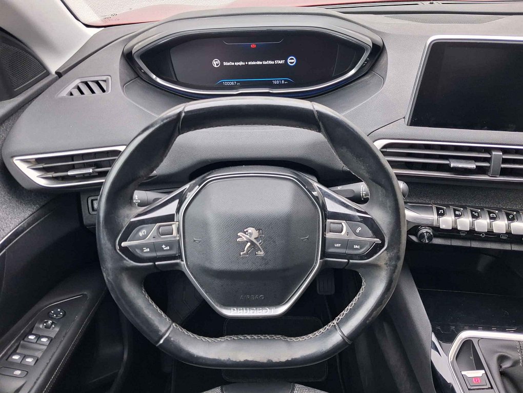 Peugeot 3008 1.2 PT Allure