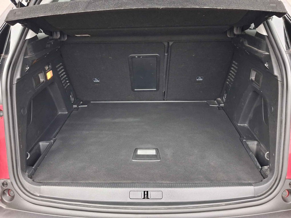 Peugeot 3008 1.2 PT Allure