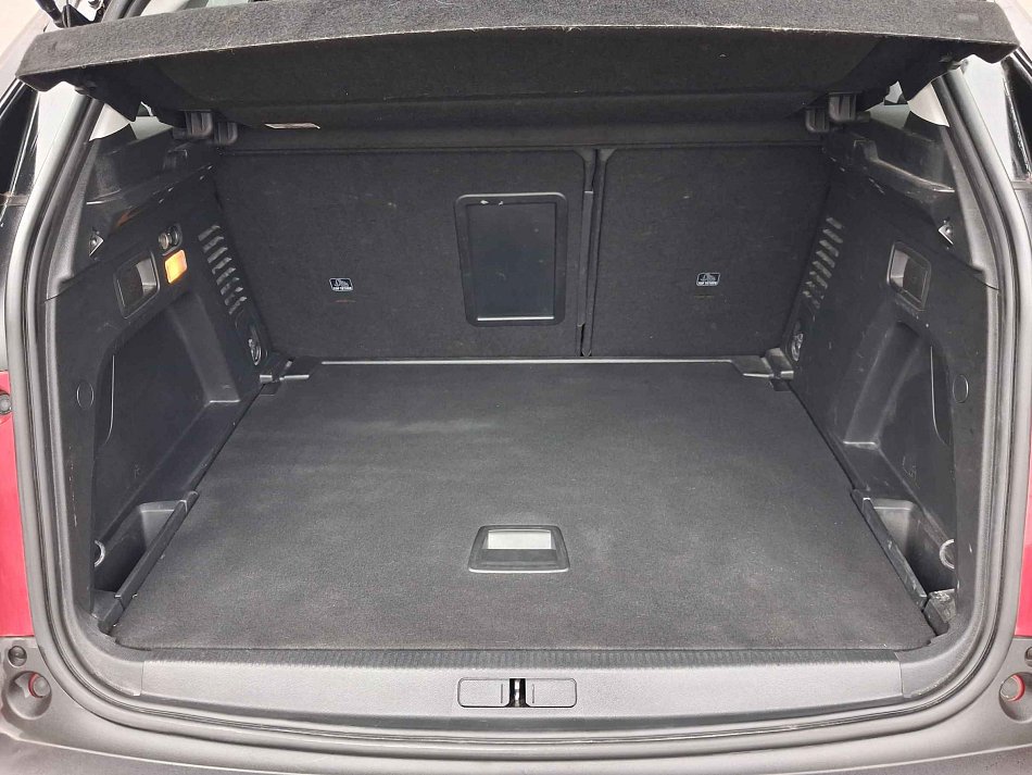 Peugeot 3008 1.2 PT Allure