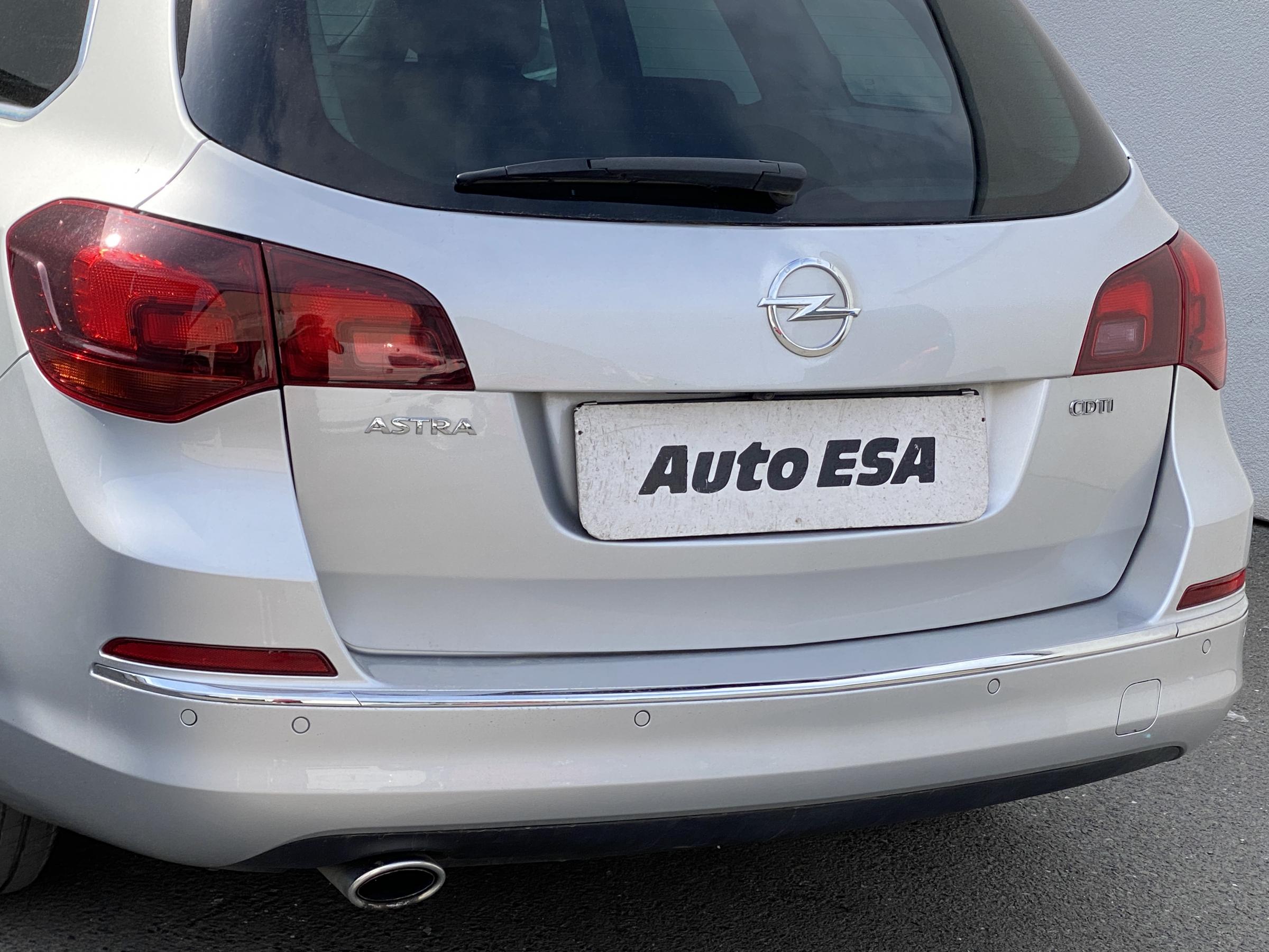 Opel Astra, 2014 - pohled č. 18