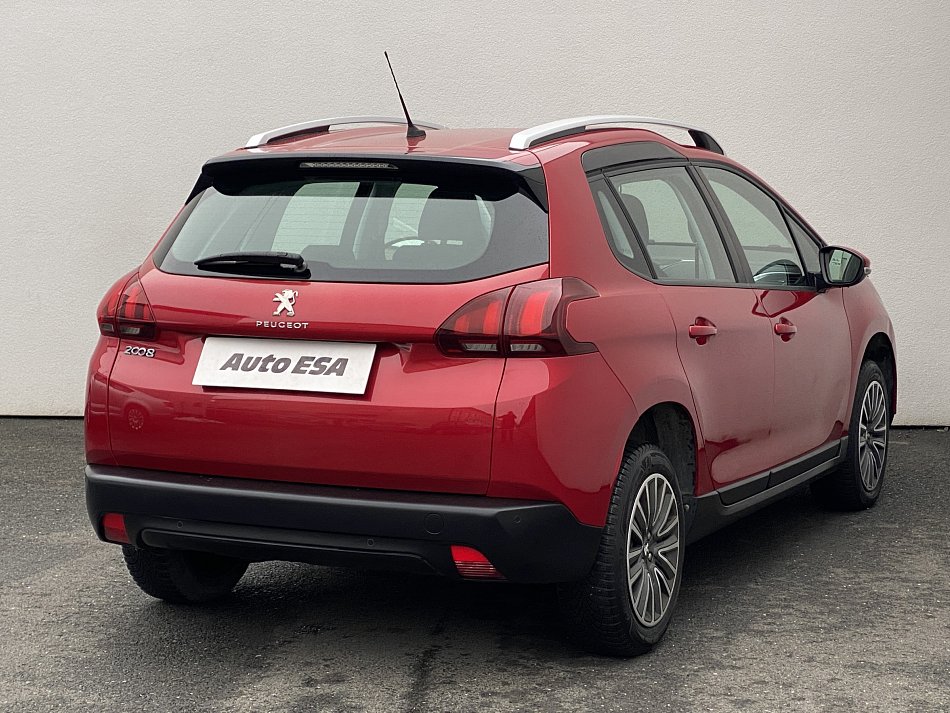 Peugeot 2008 1.2 PT 