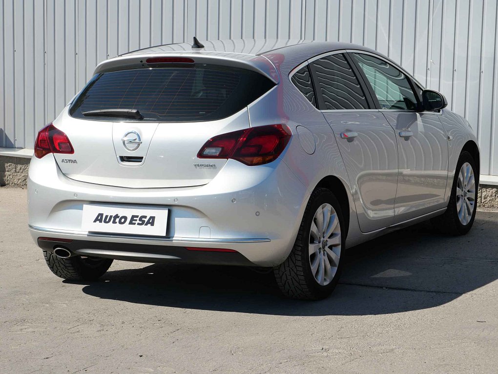 Opel Astra 1.4 T 