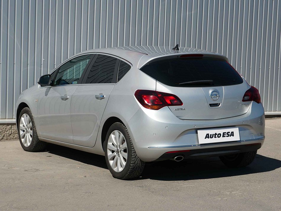 Opel Astra 1.4 T 