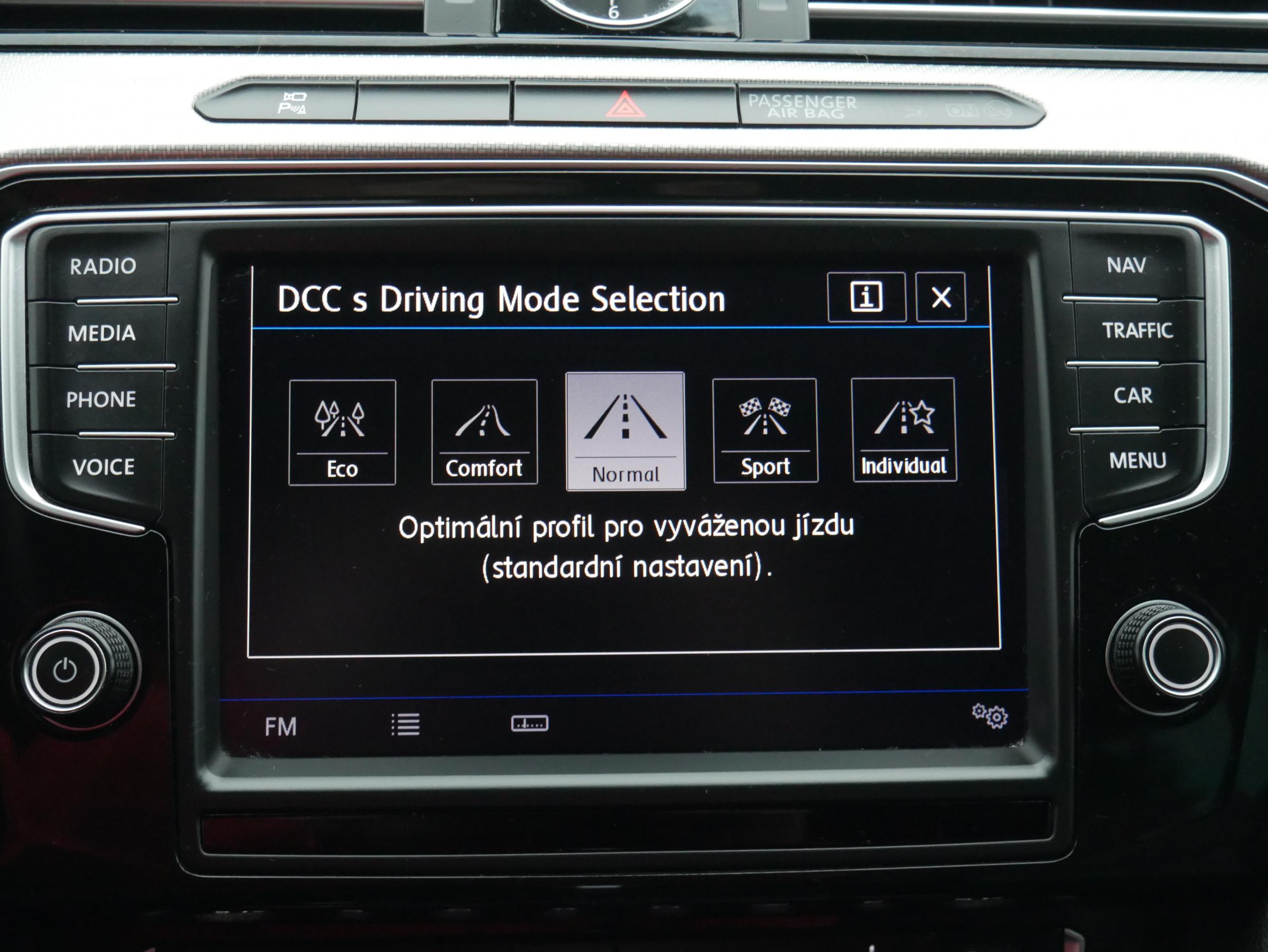 Volkswagen Passat, 2017 - pohled č. 12