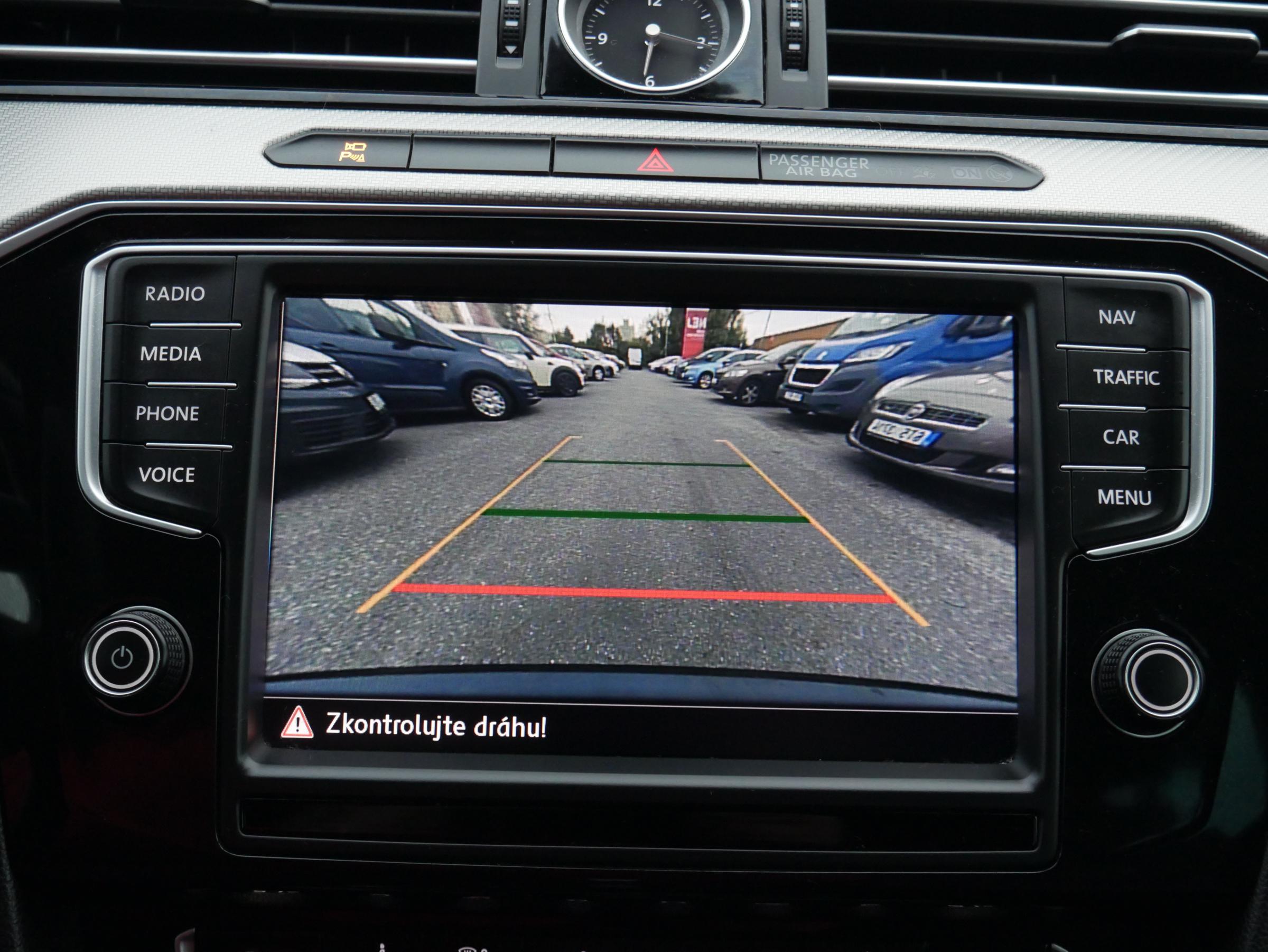 Volkswagen Passat, 2017 - pohled č. 15