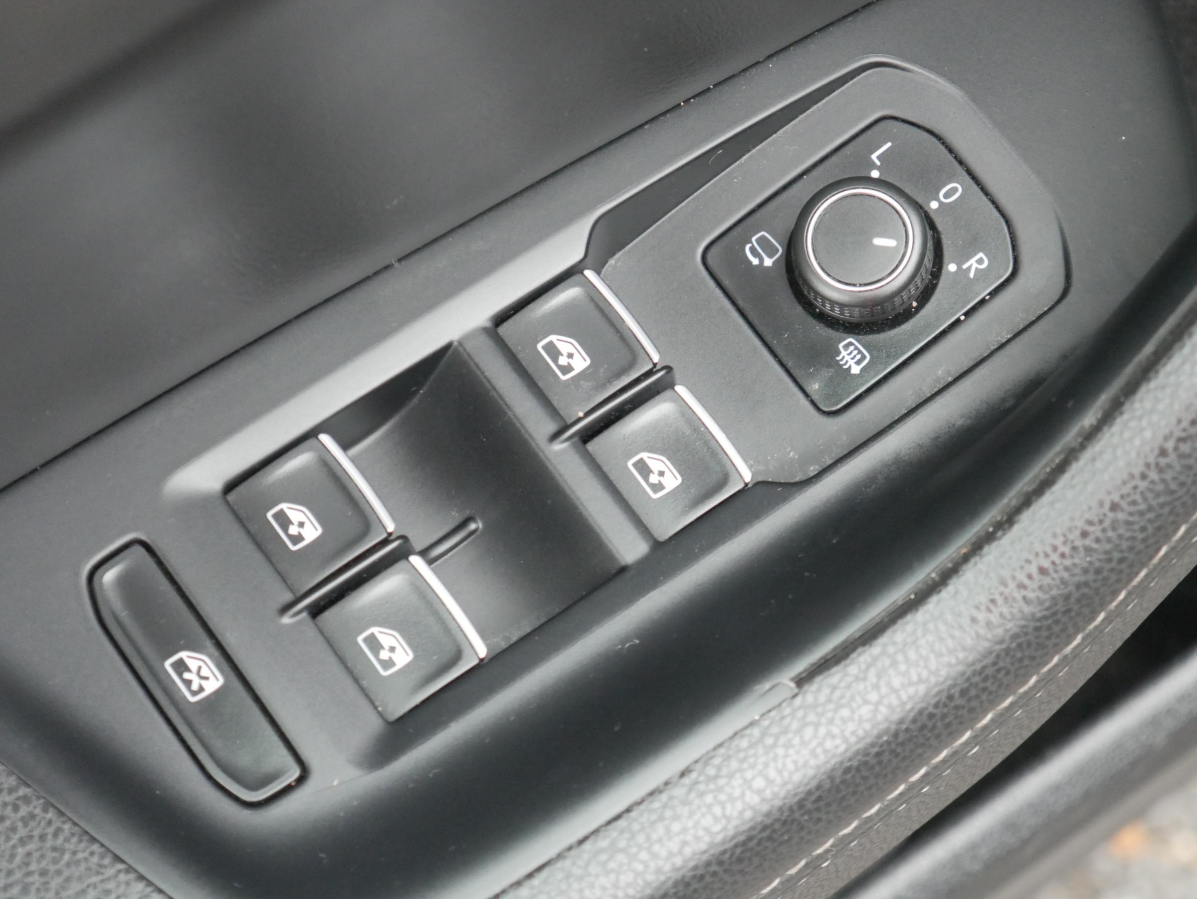 Volkswagen Passat, 2017 - pohled č. 16