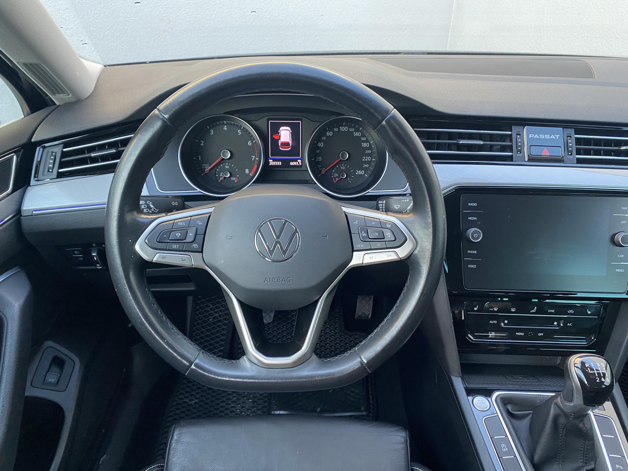 Volkswagen Passat, 2021 - pohled č. 11