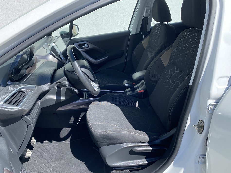 Peugeot 2008 1.4 HDi Active