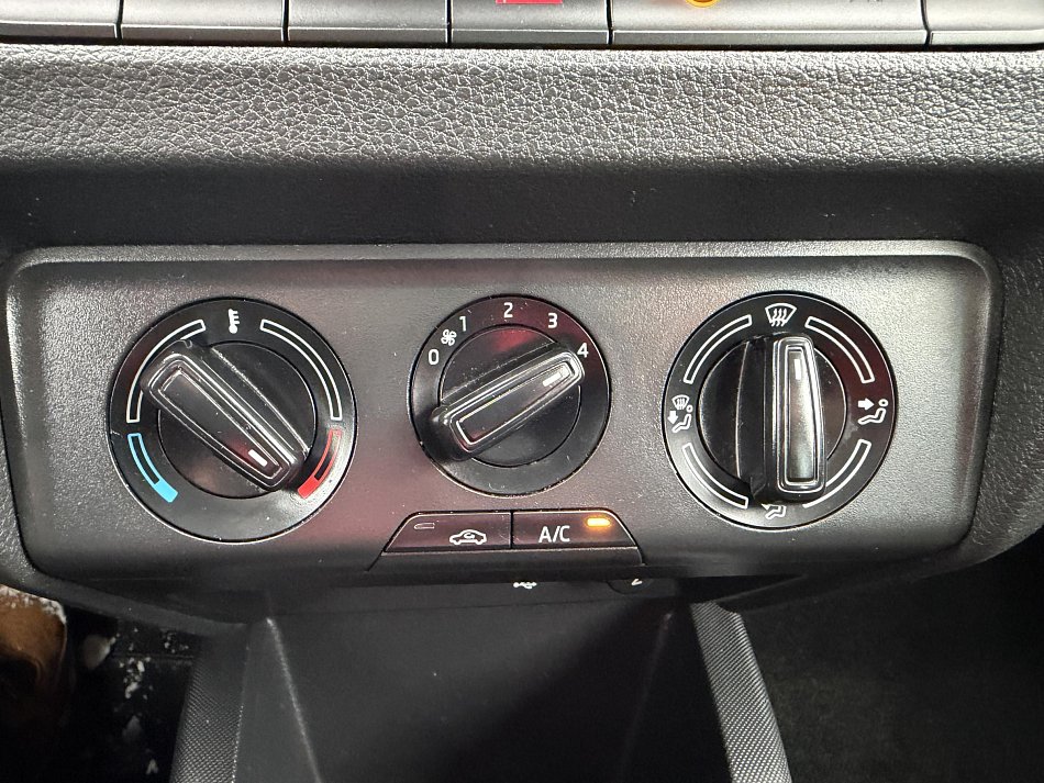 Škoda Fabia III 1.0i Ambition