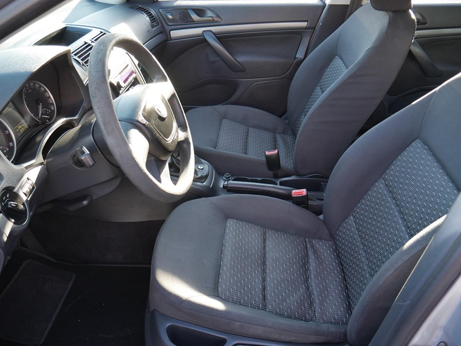 Škoda Octavia II 1.6i 