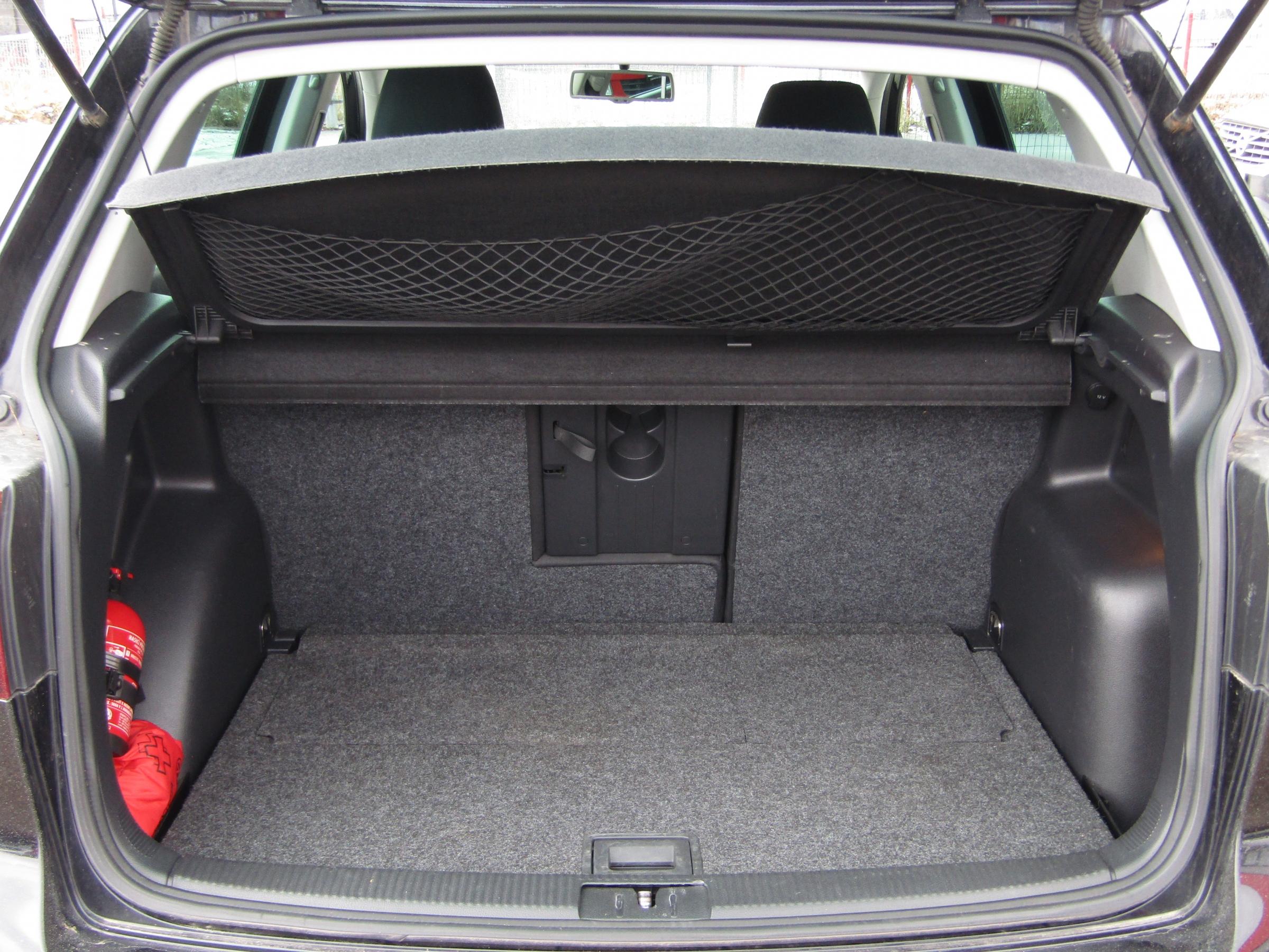 Volkswagen Golf Plus, 2011 - pohled č. 7