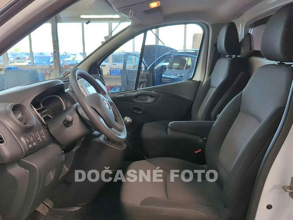 Renault Trafic 2.0dCi  SORTIMO