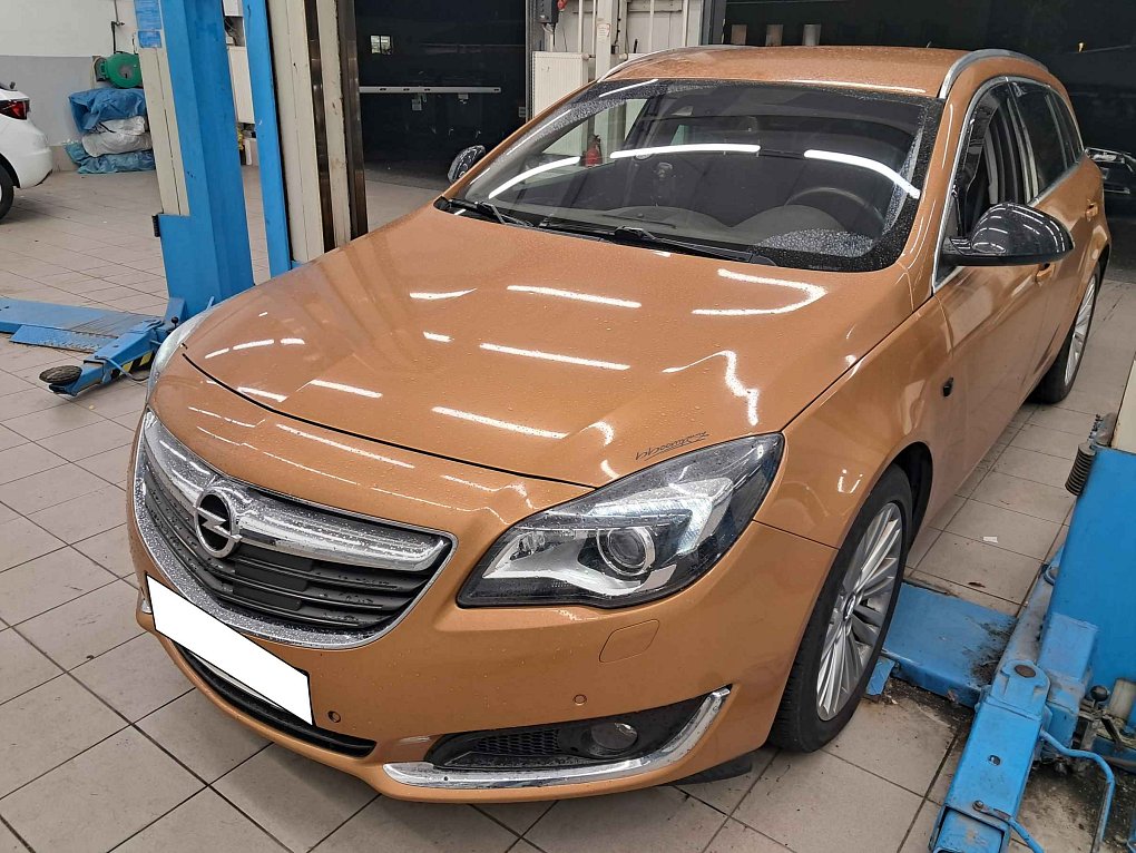Opel Insignia 2.0D 