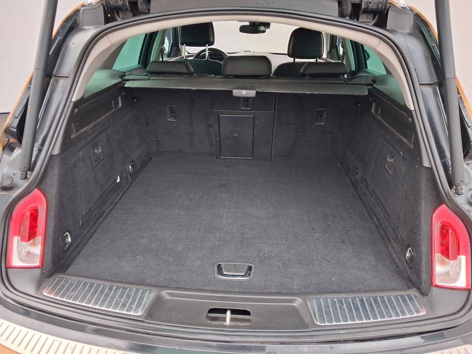 Opel Insignia 2.0D 