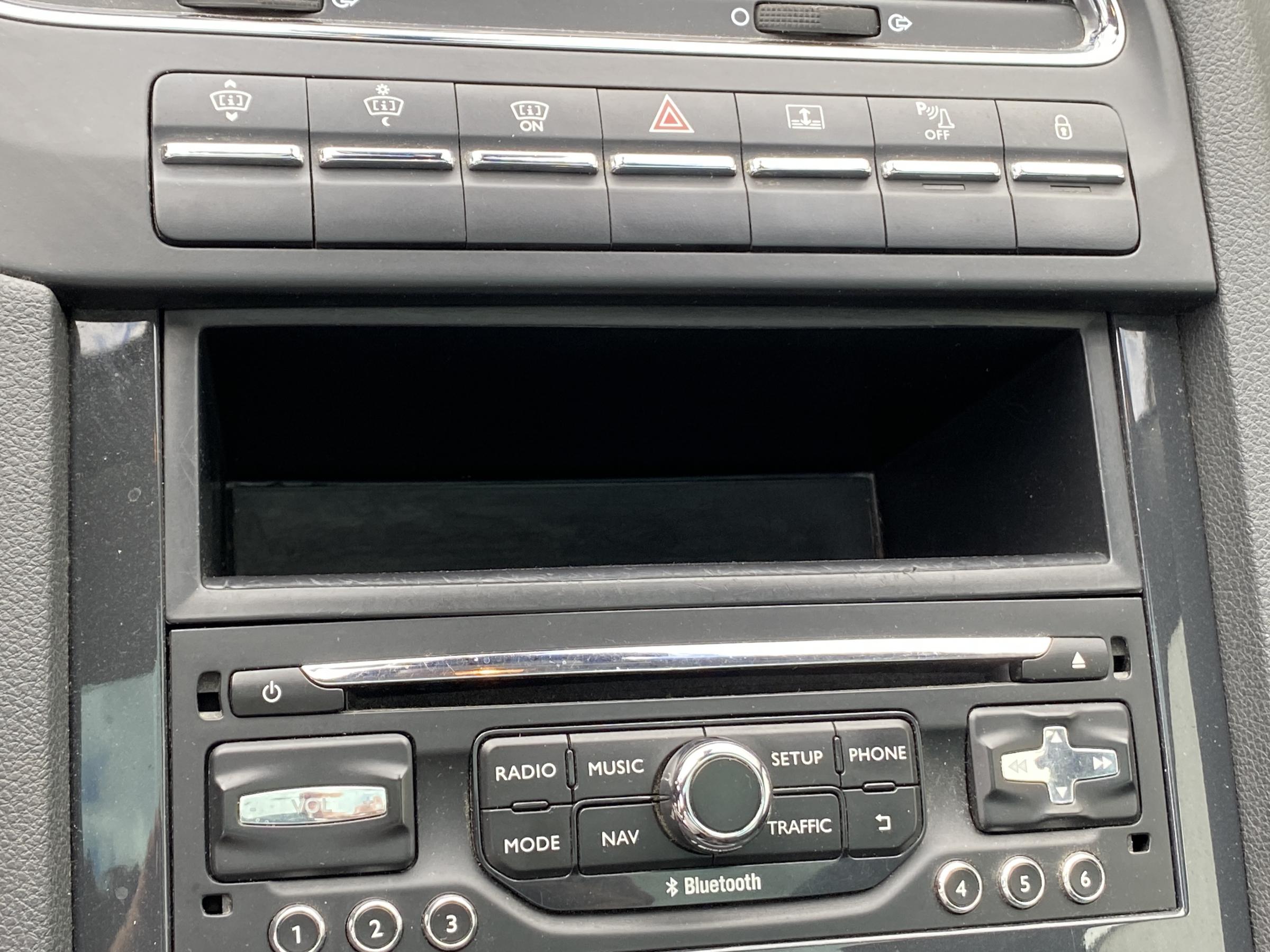 Peugeot 5008, 2016 - pohled č. 17