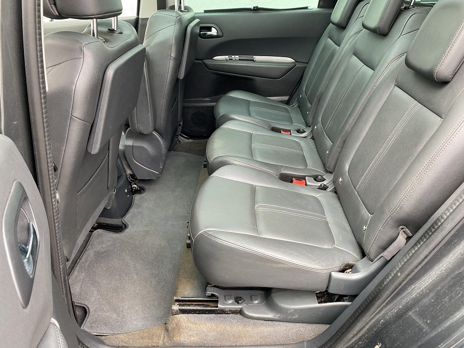 Peugeot 5008 2.0 HDi Allure 7míst