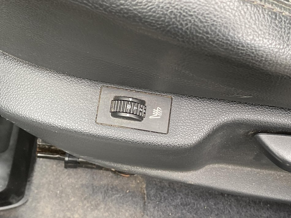 Peugeot 5008 2.0 HDi Allure 7míst