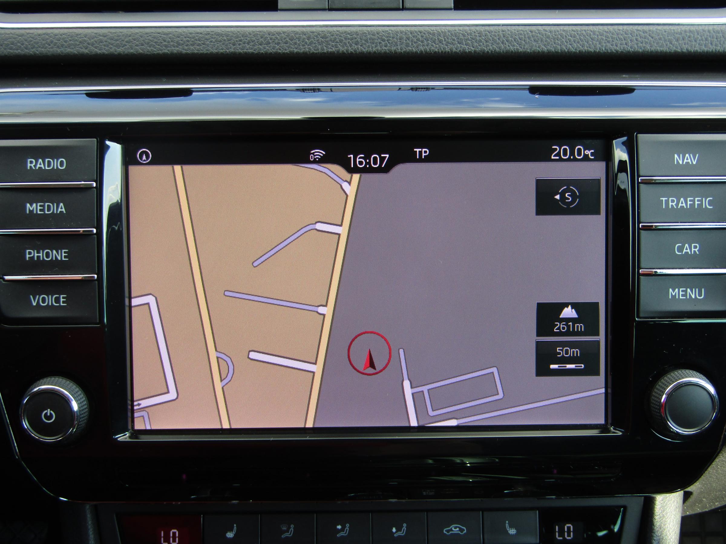 Škoda Superb III, 2017 - pohled č. 16