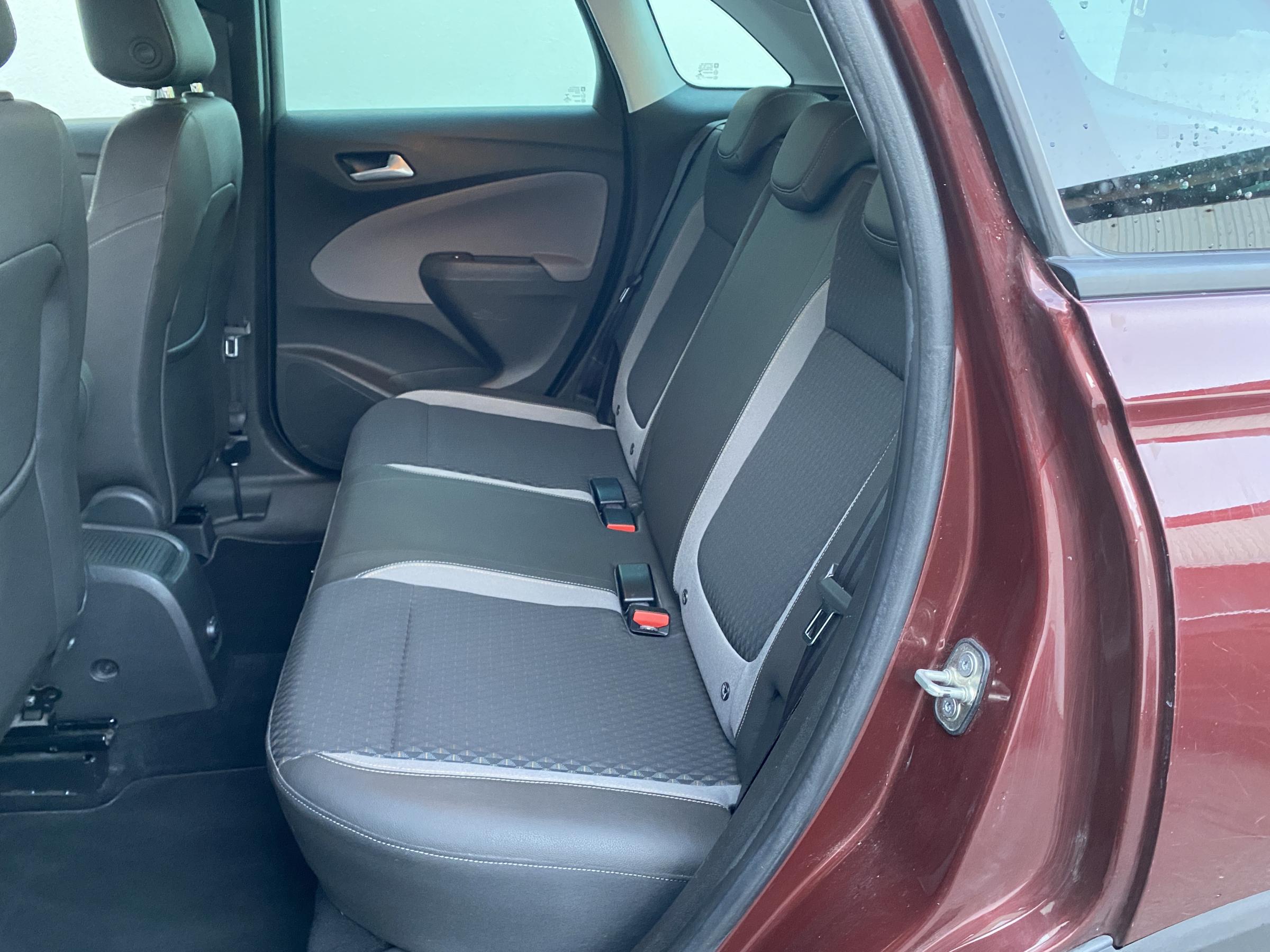 Vauxhall Crossland X, 2018 - pohled č. 10