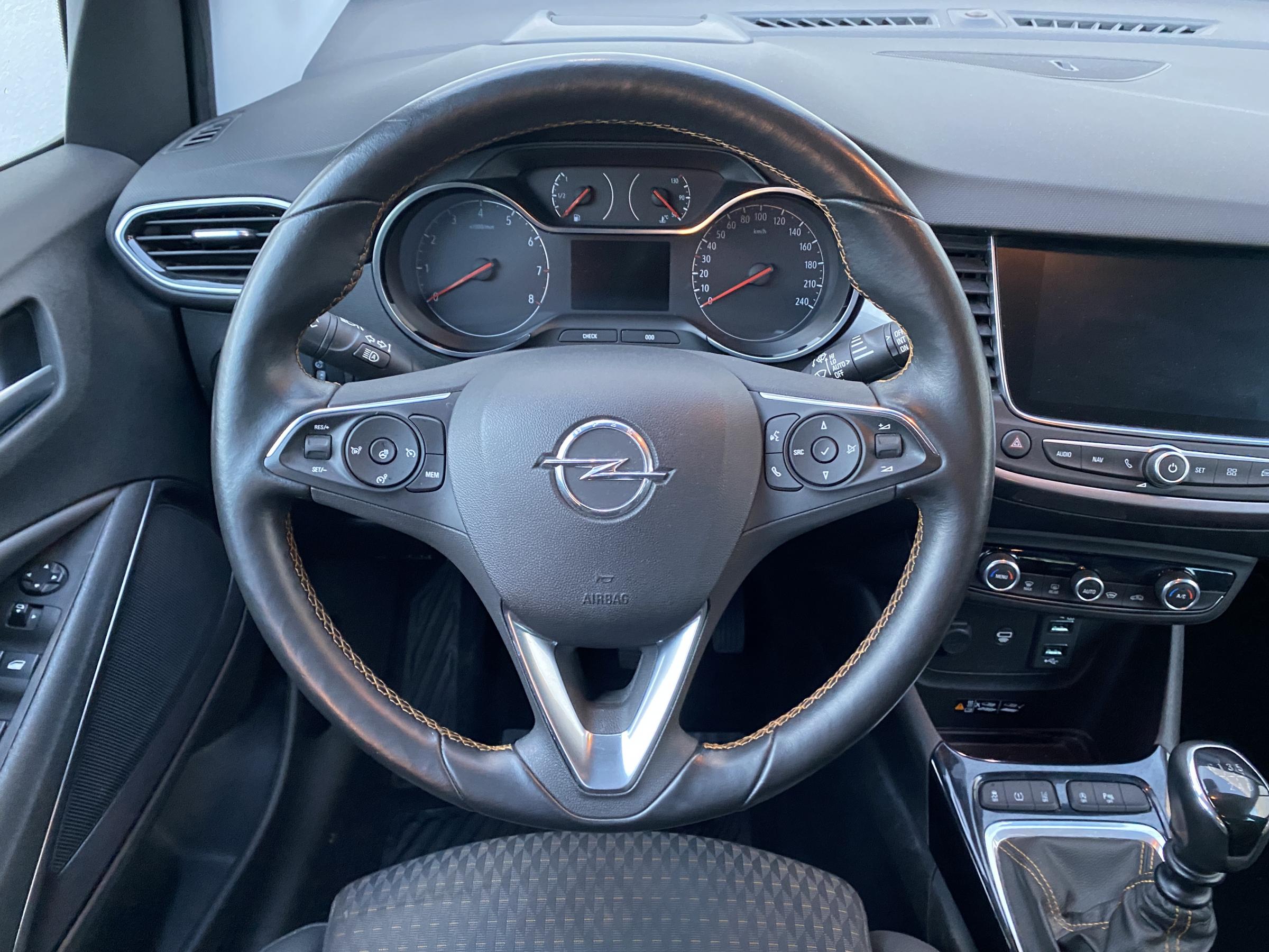 Vauxhall Crossland X, 2018 - pohled č. 11