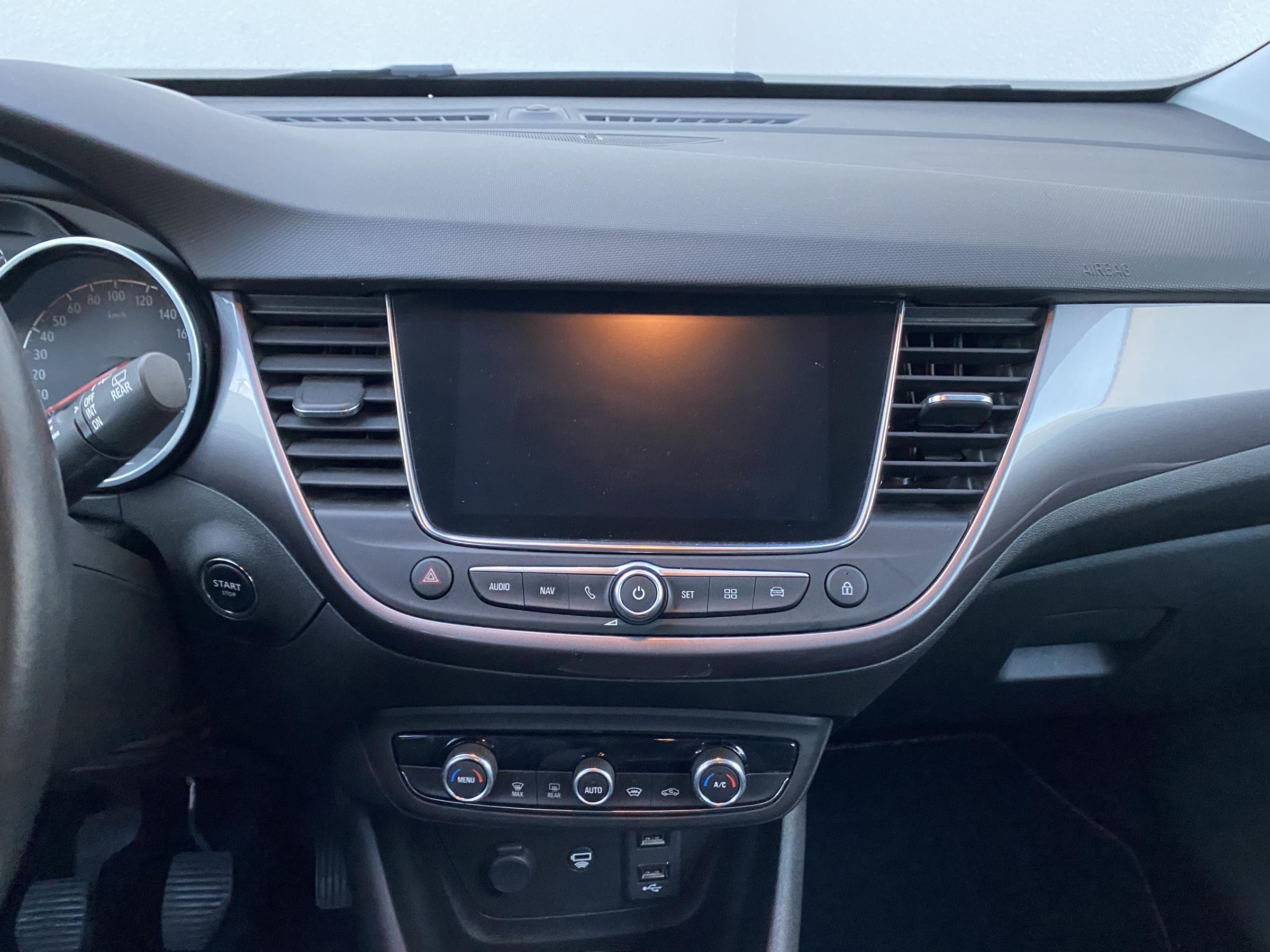 Vauxhall Crossland X, 2018 - pohled č. 12