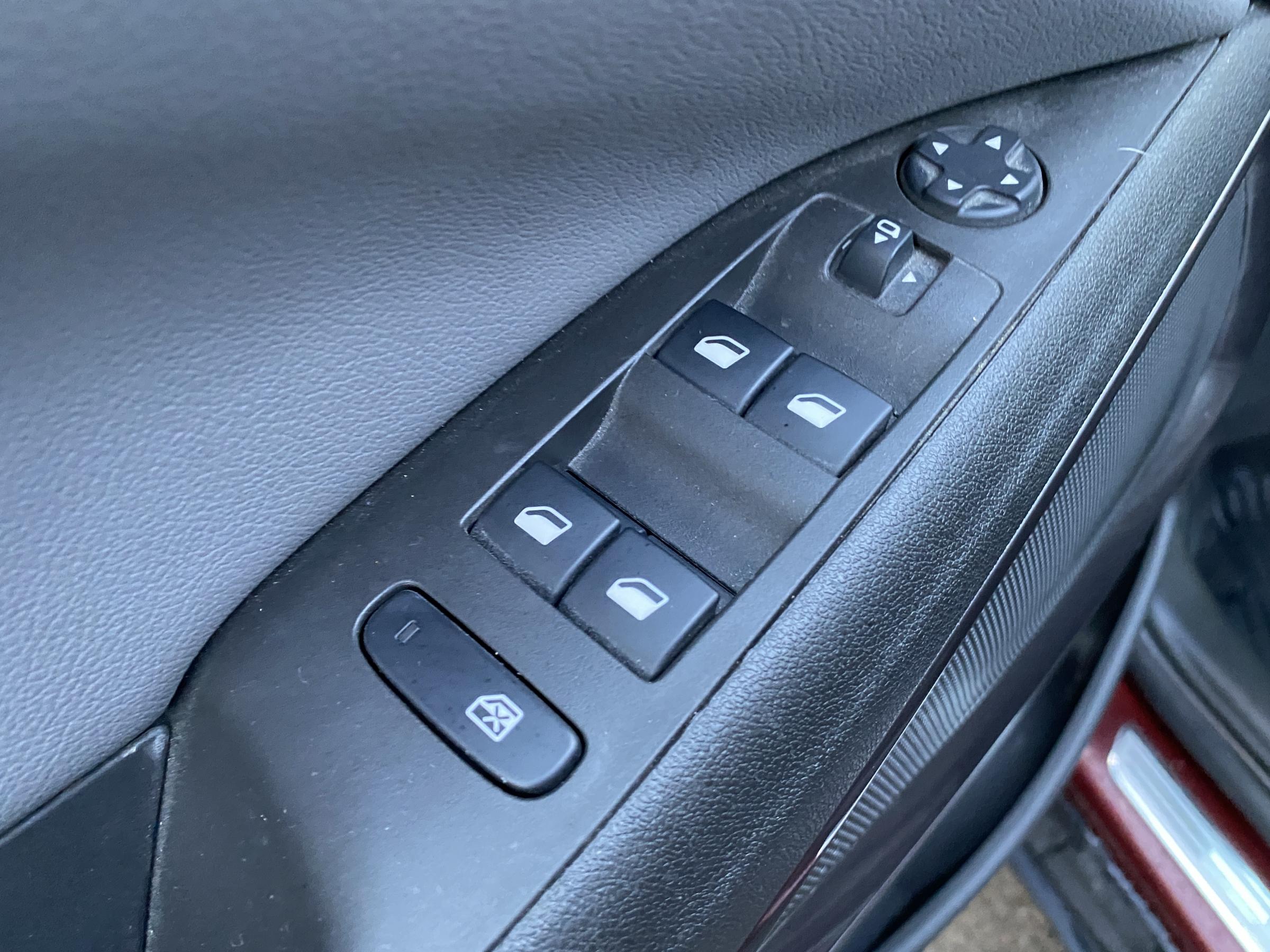 Vauxhall Crossland X, 2018 - pohled č. 13