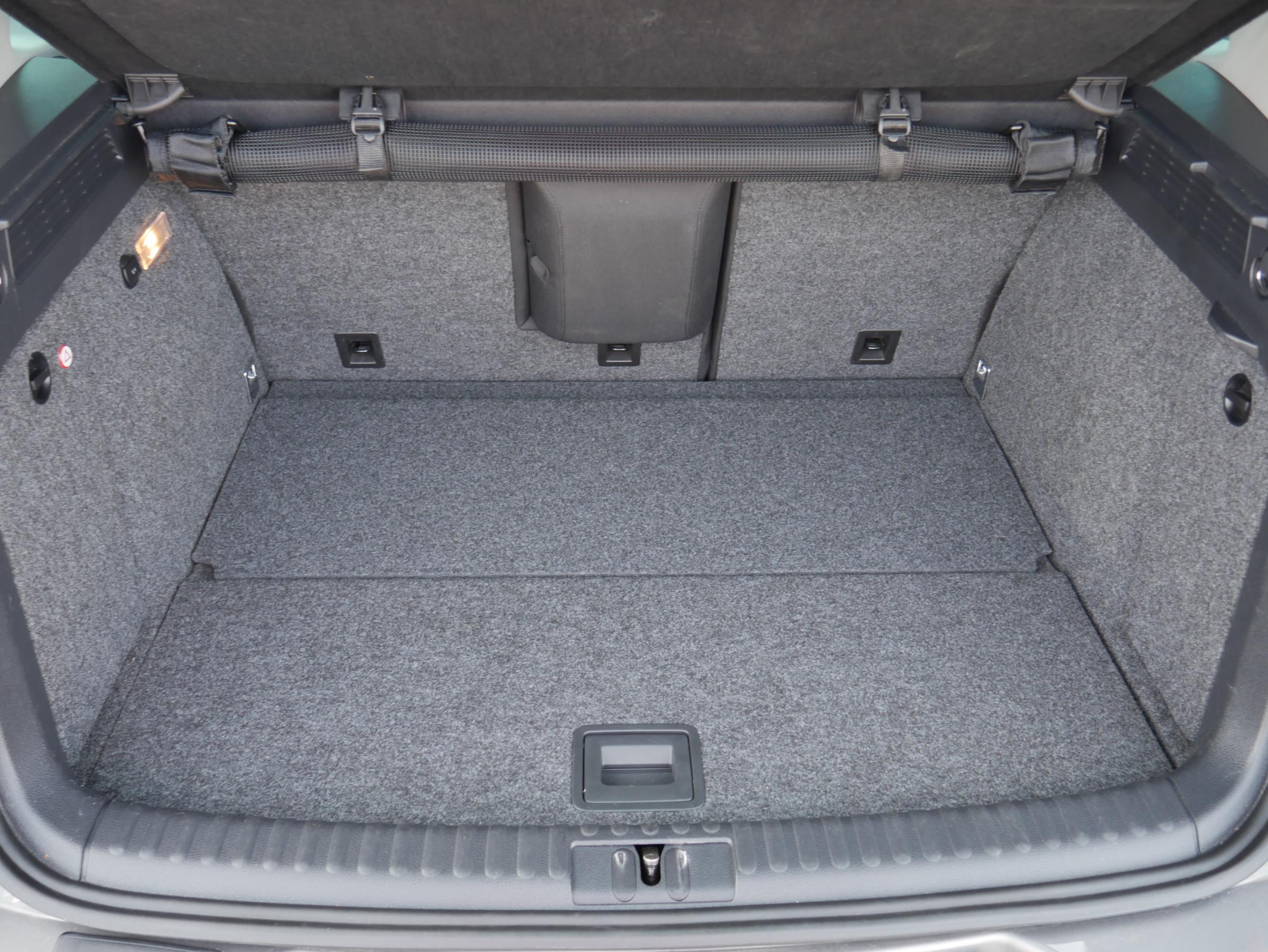 Volkswagen Tiguan, 2010 - pohled č. 7