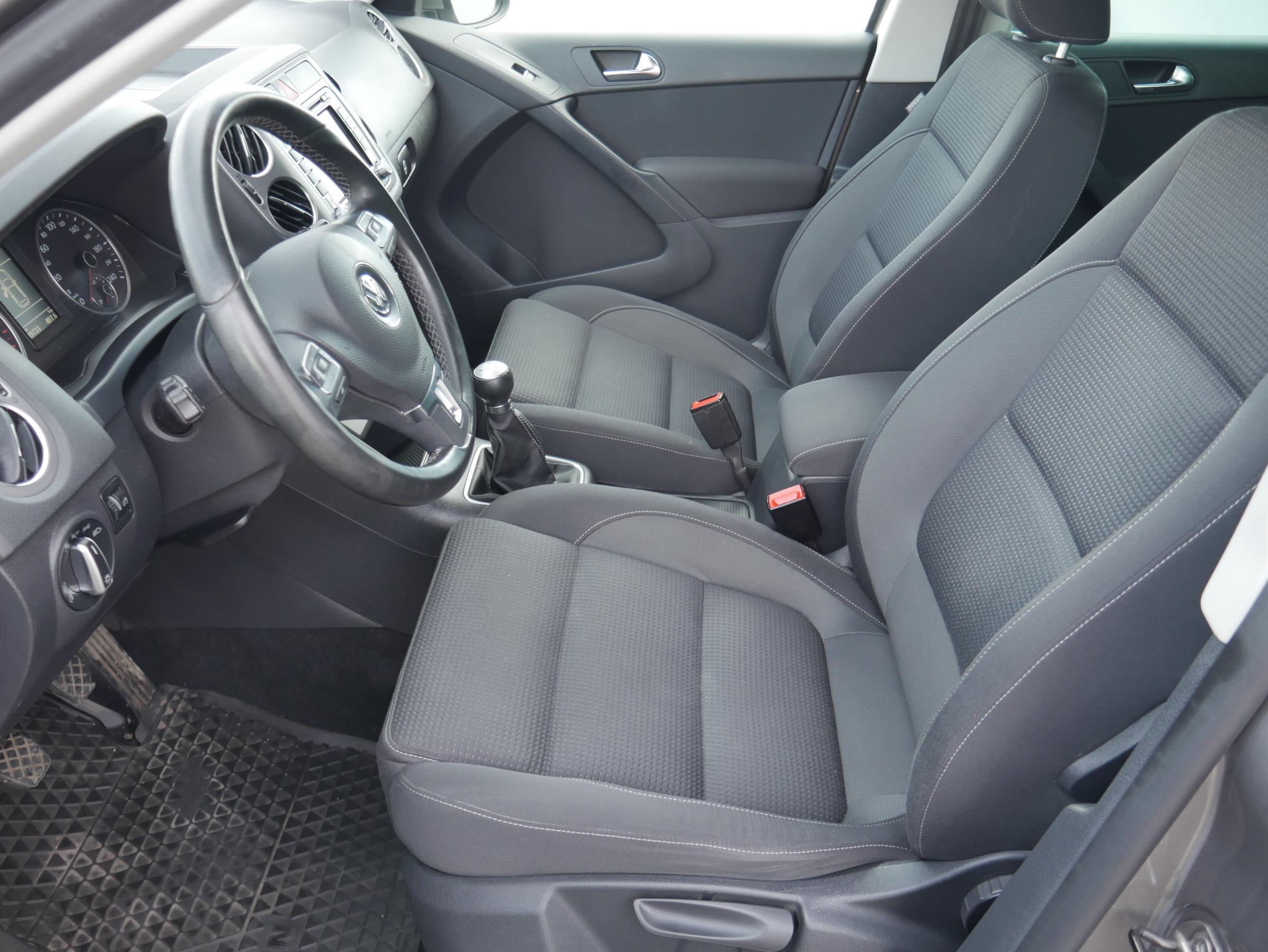 Volkswagen Tiguan, 2010 - pohled č. 9