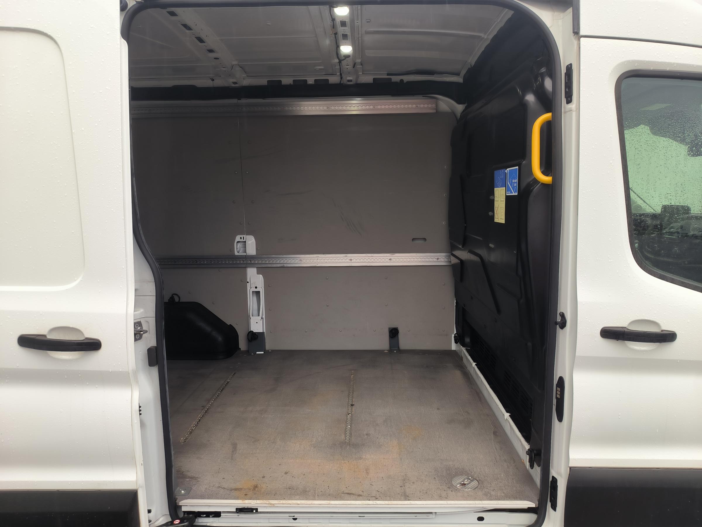 Ford Transit, 2020 - pohled č. 8