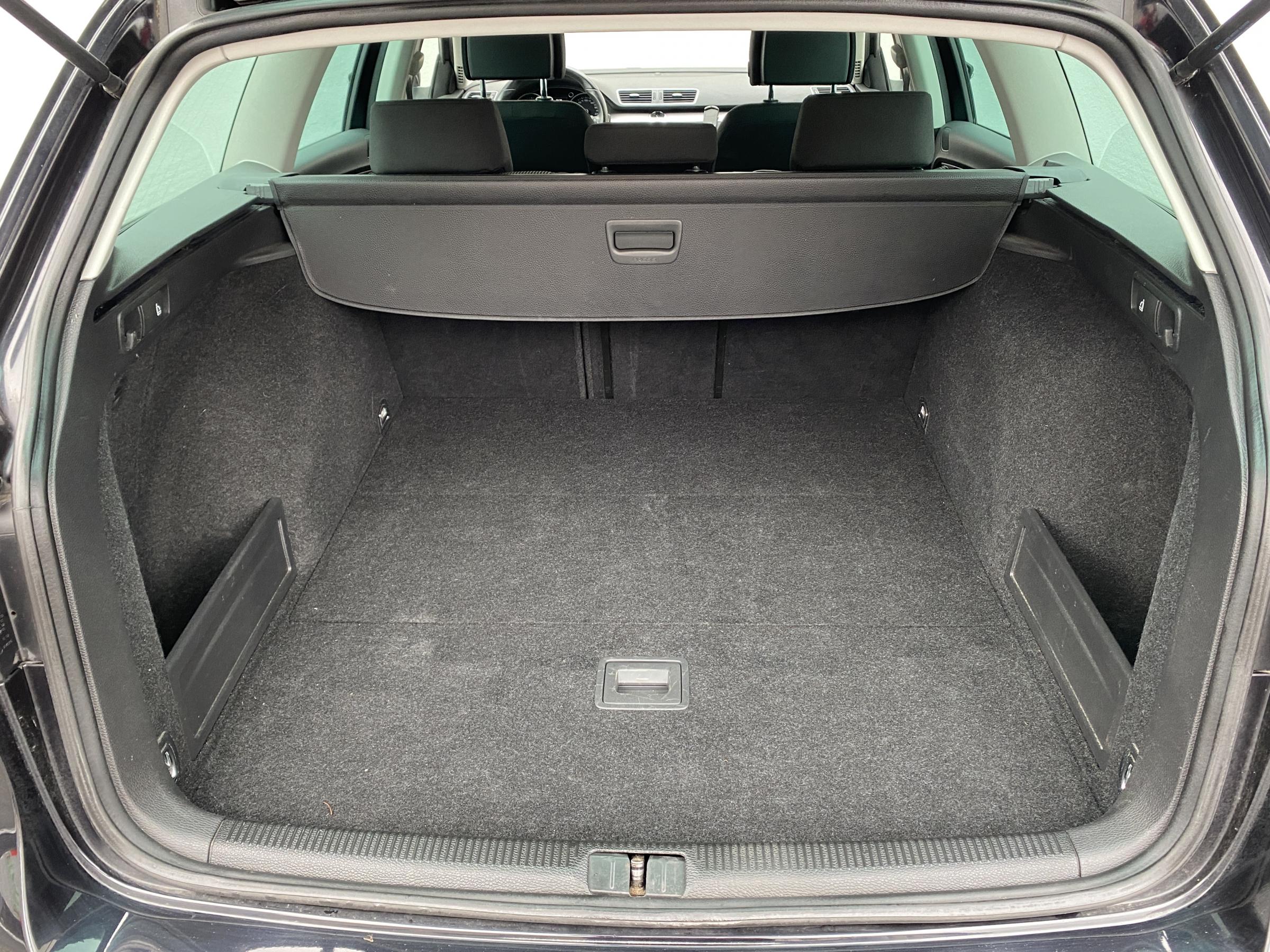 Volkswagen Passat, 2014 - pohled č. 7