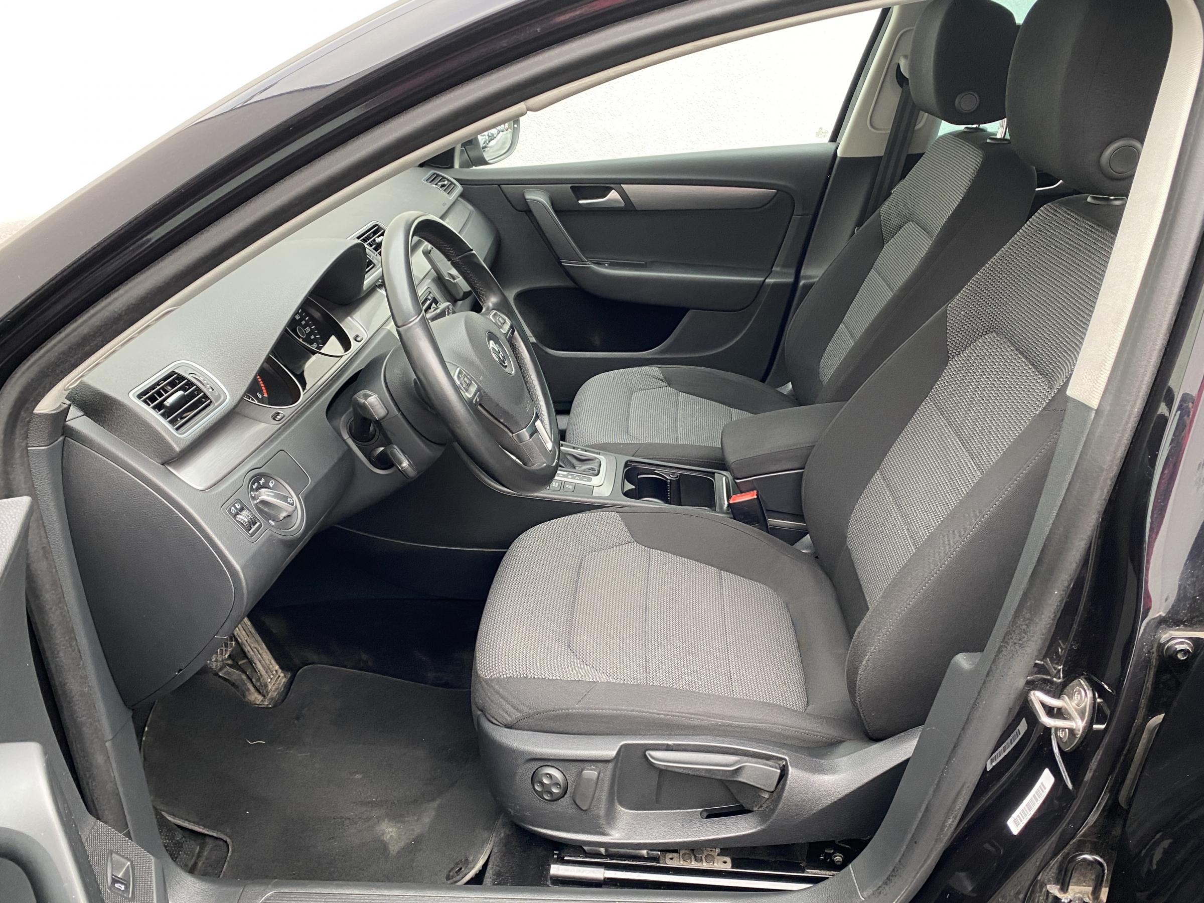 Volkswagen Passat, 2014 - pohled č. 9