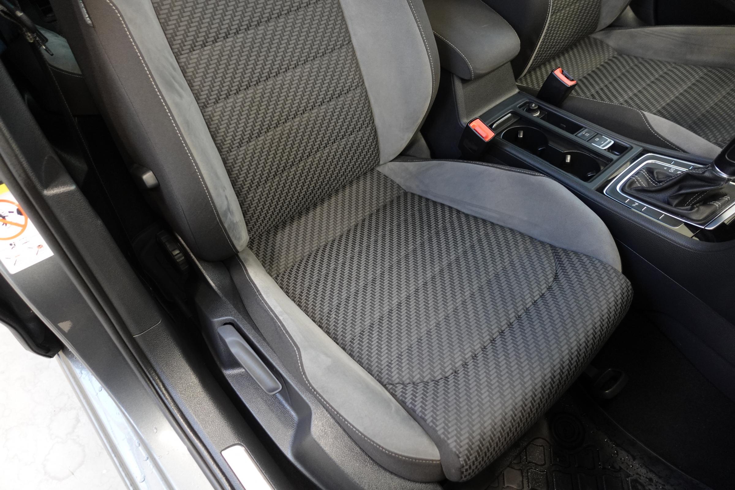 Volkswagen Golf, 2018 - pohled č. 11