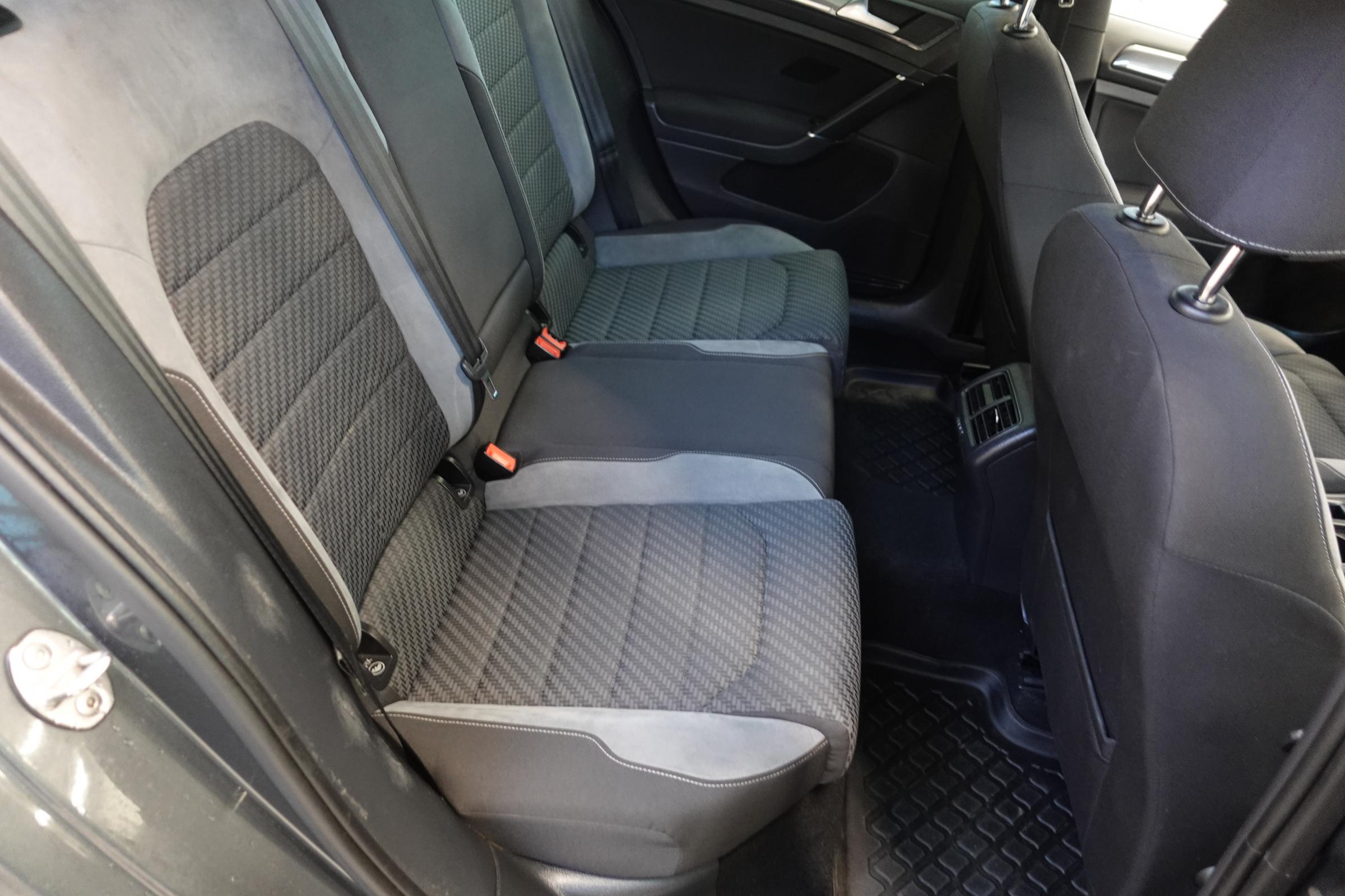 Volkswagen Golf, 2018 - pohled č. 12