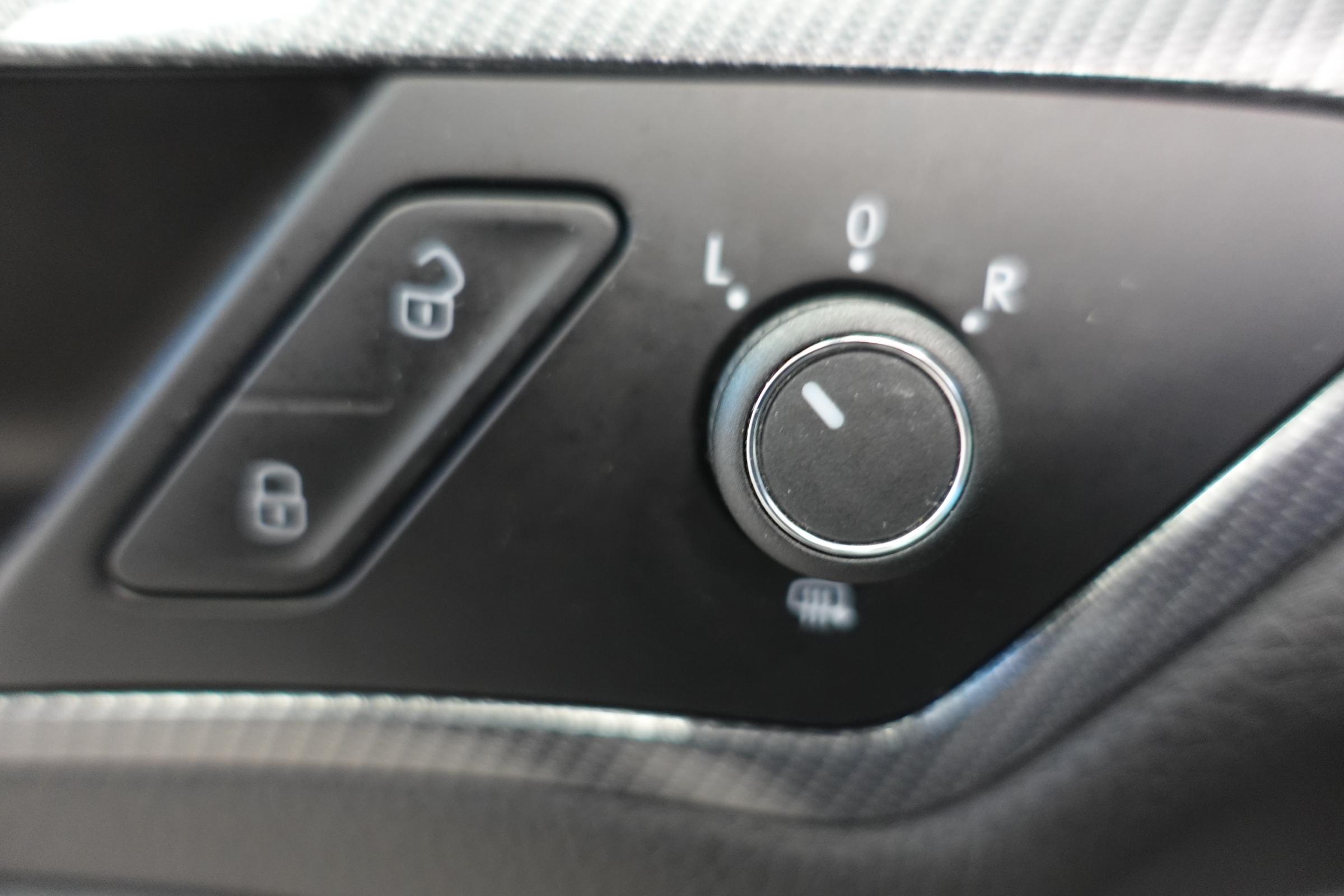 Volkswagen Golf, 2018 - pohled č. 14