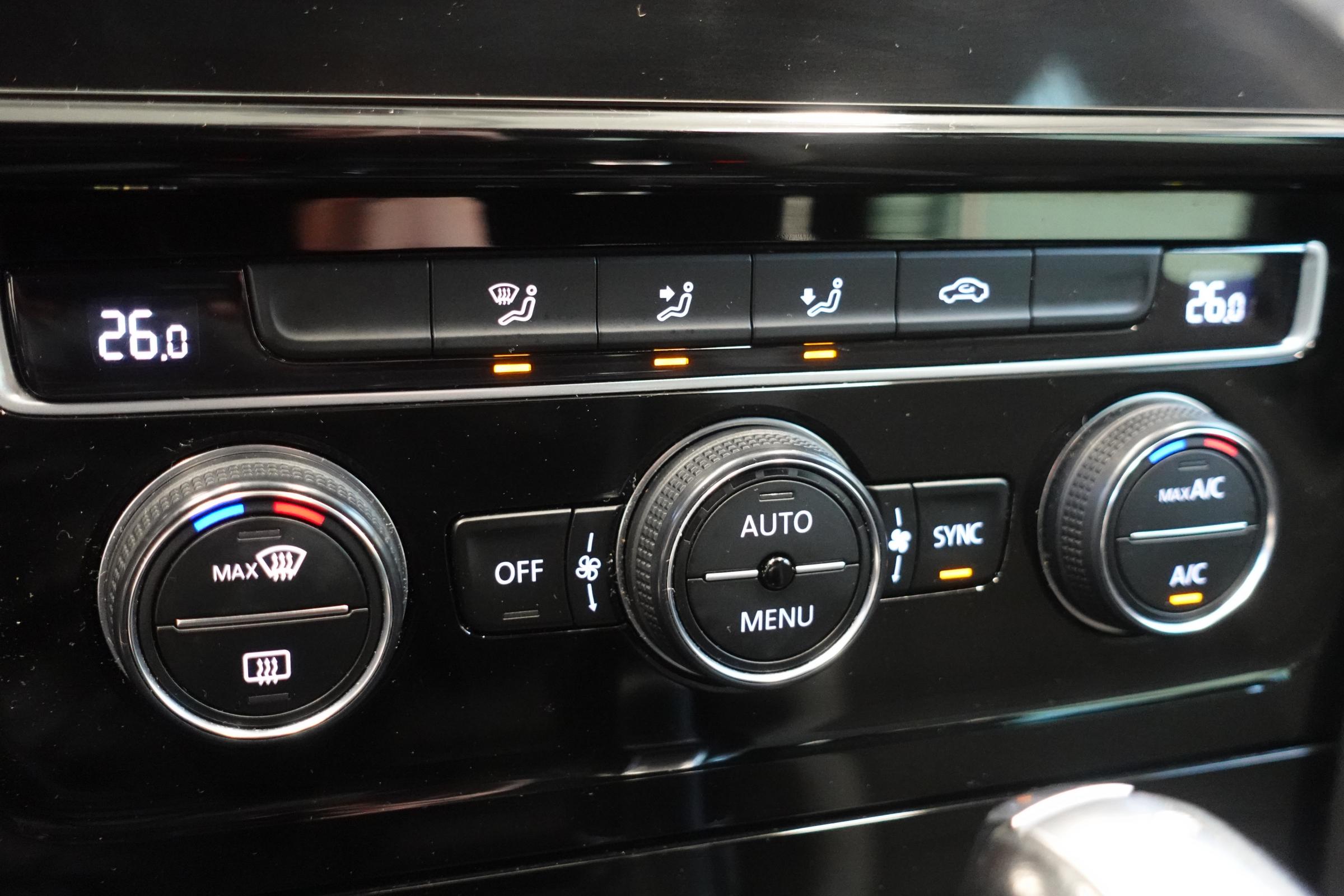 Volkswagen Golf, 2018 - pohled č. 20