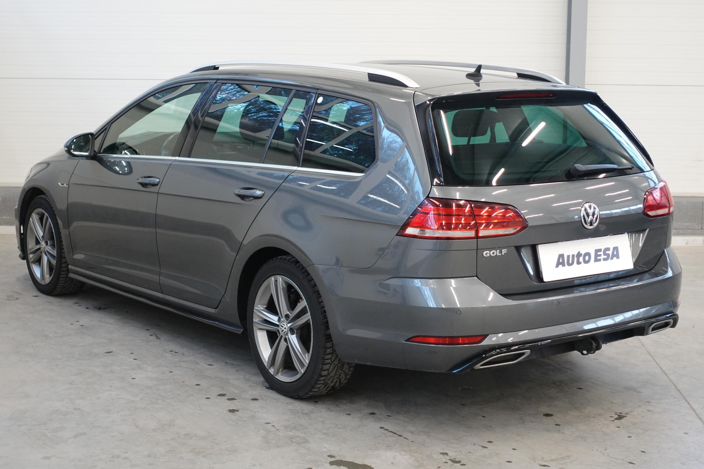 Volkswagen Golf, 2018 - pohled č. 4