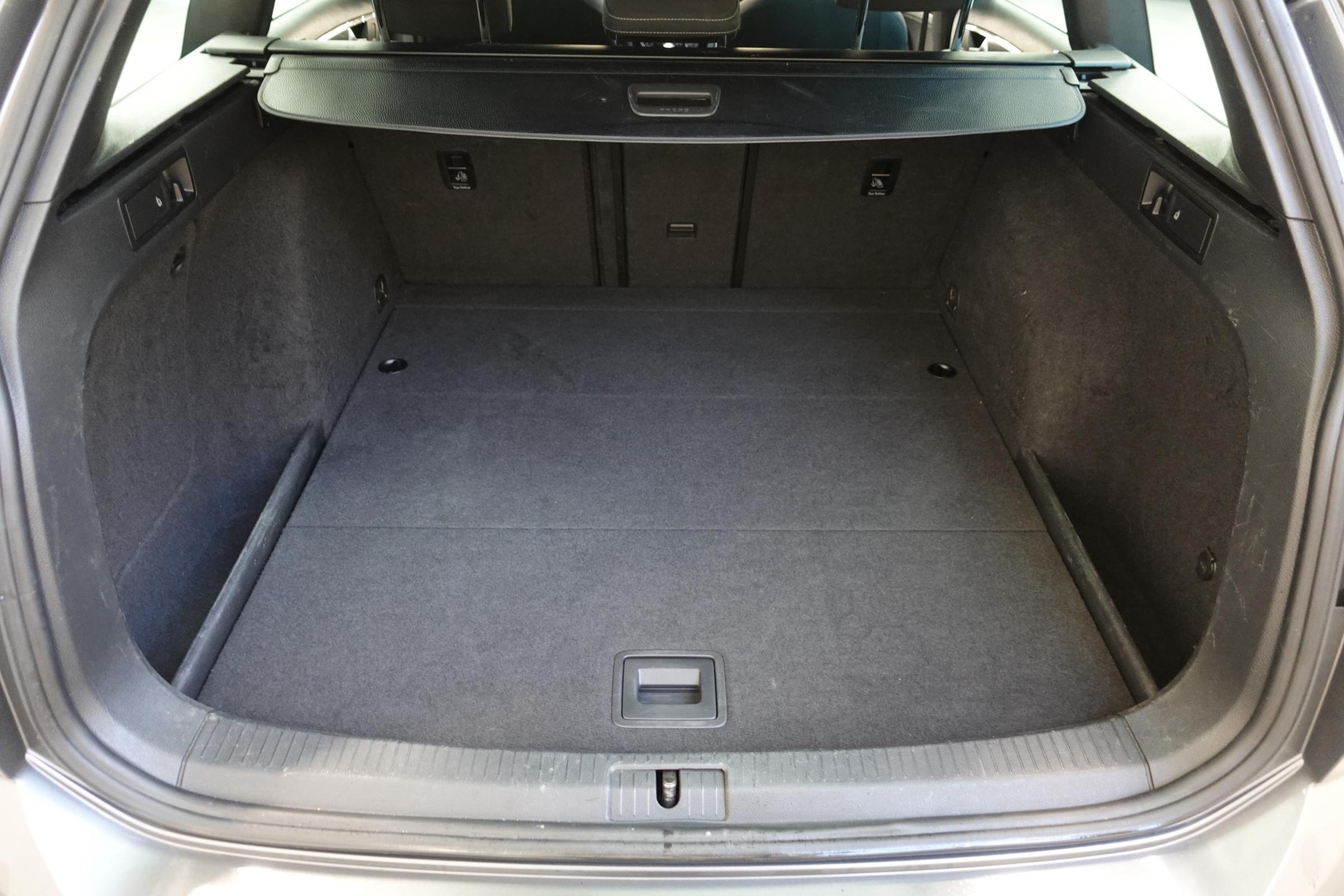 Volkswagen Golf, 2018 - pohled č. 7