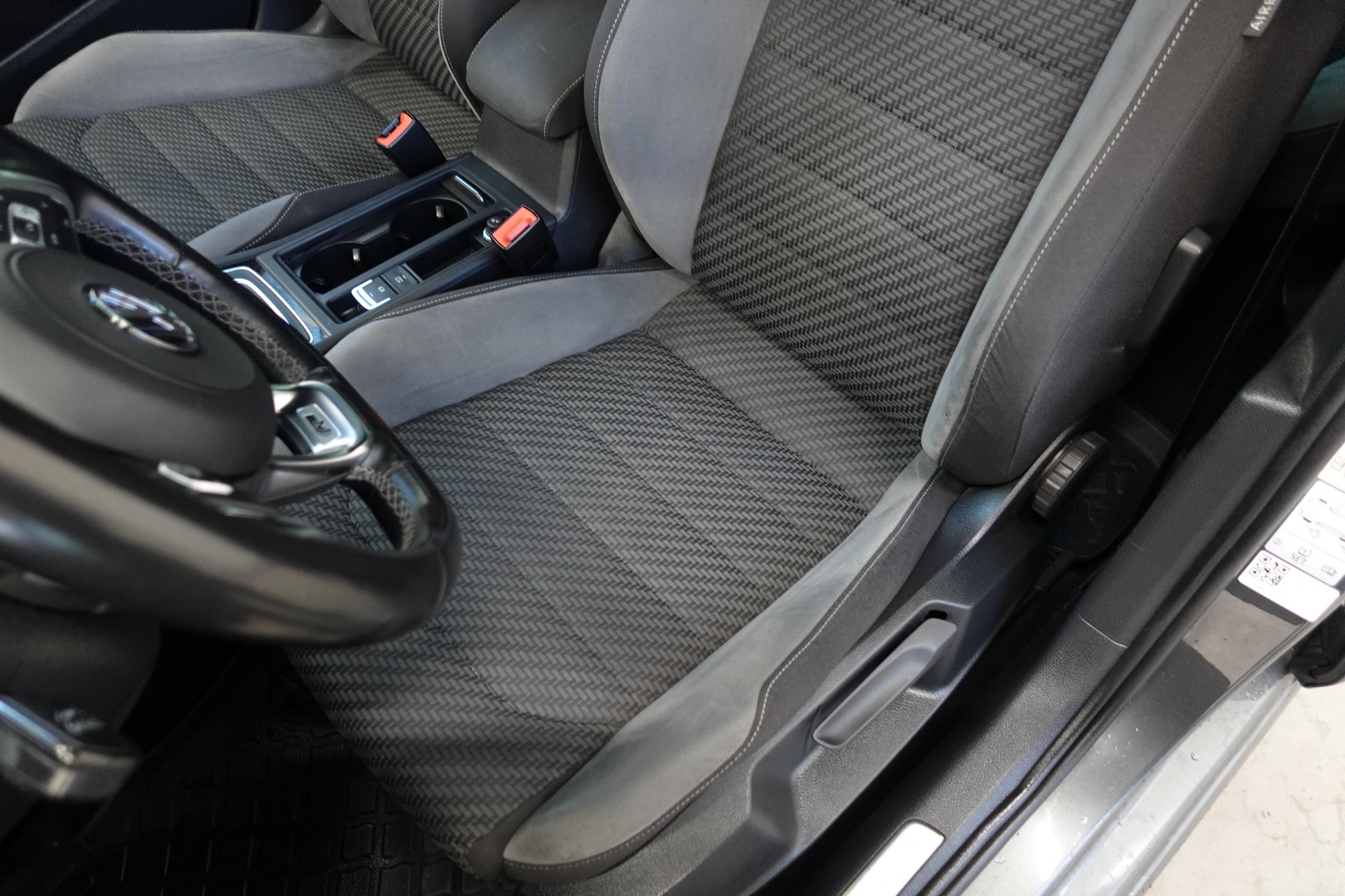 Volkswagen Golf, 2018 - pohled č. 9