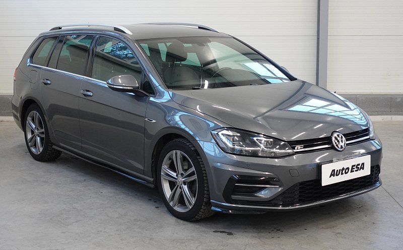 Volkswagen Golf 1.6 TDi R-Line