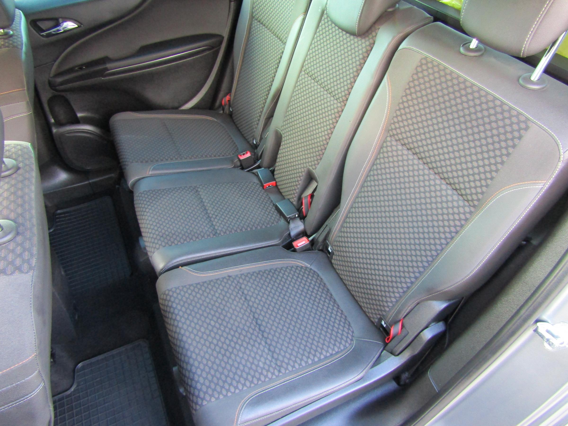 Opel Zafira, 2017 - pohled č. 10