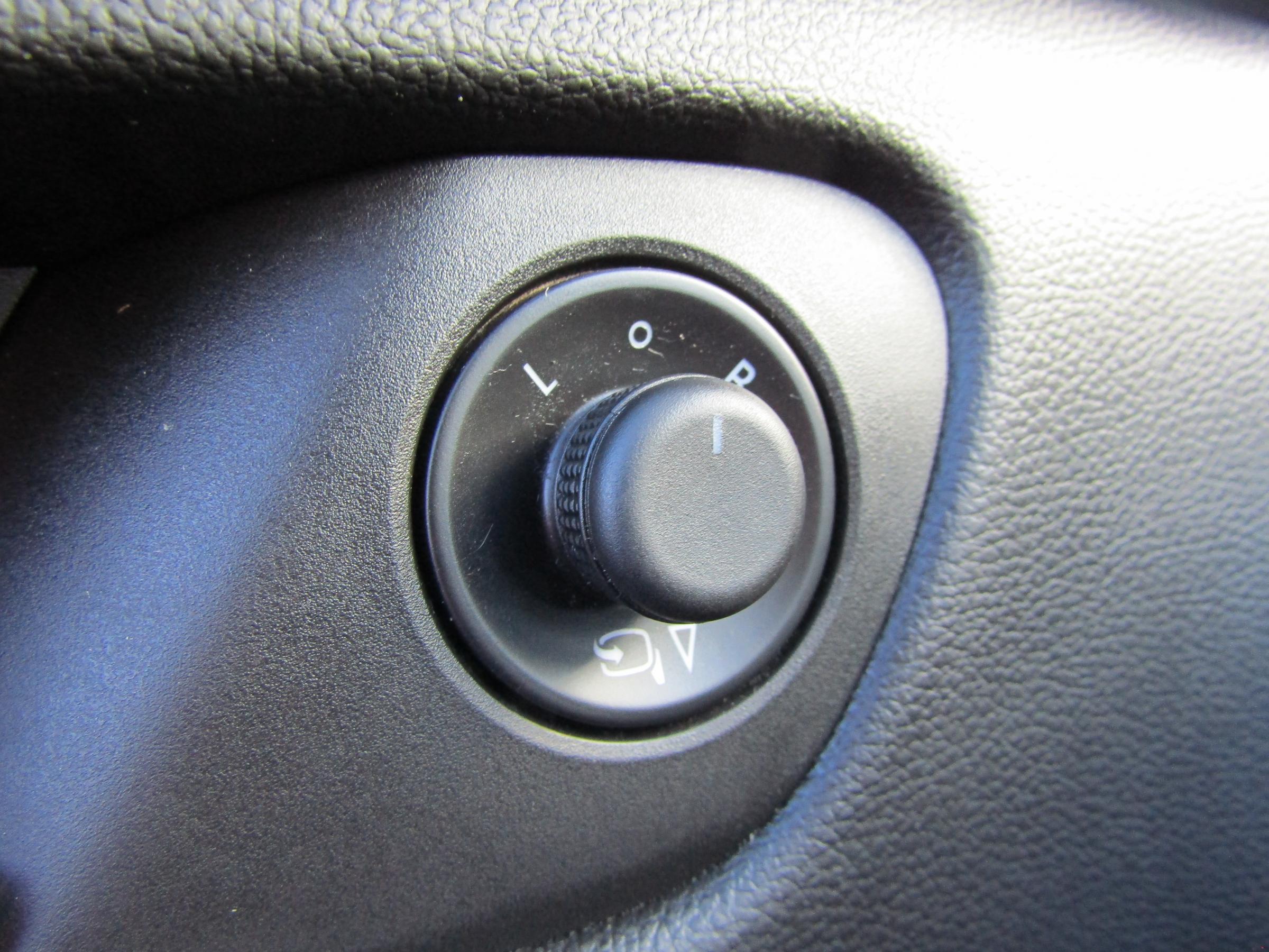 Opel Zafira, 2017 - pohled č. 15