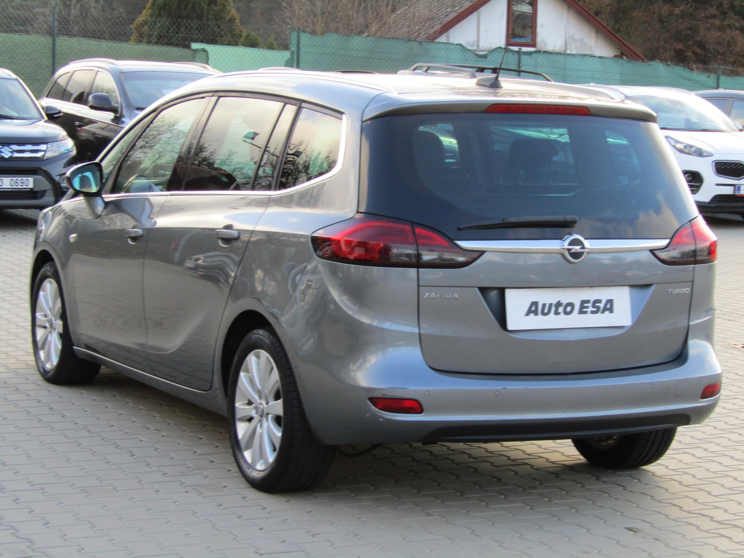 Opel Zafira, 2017 - pohled č. 4