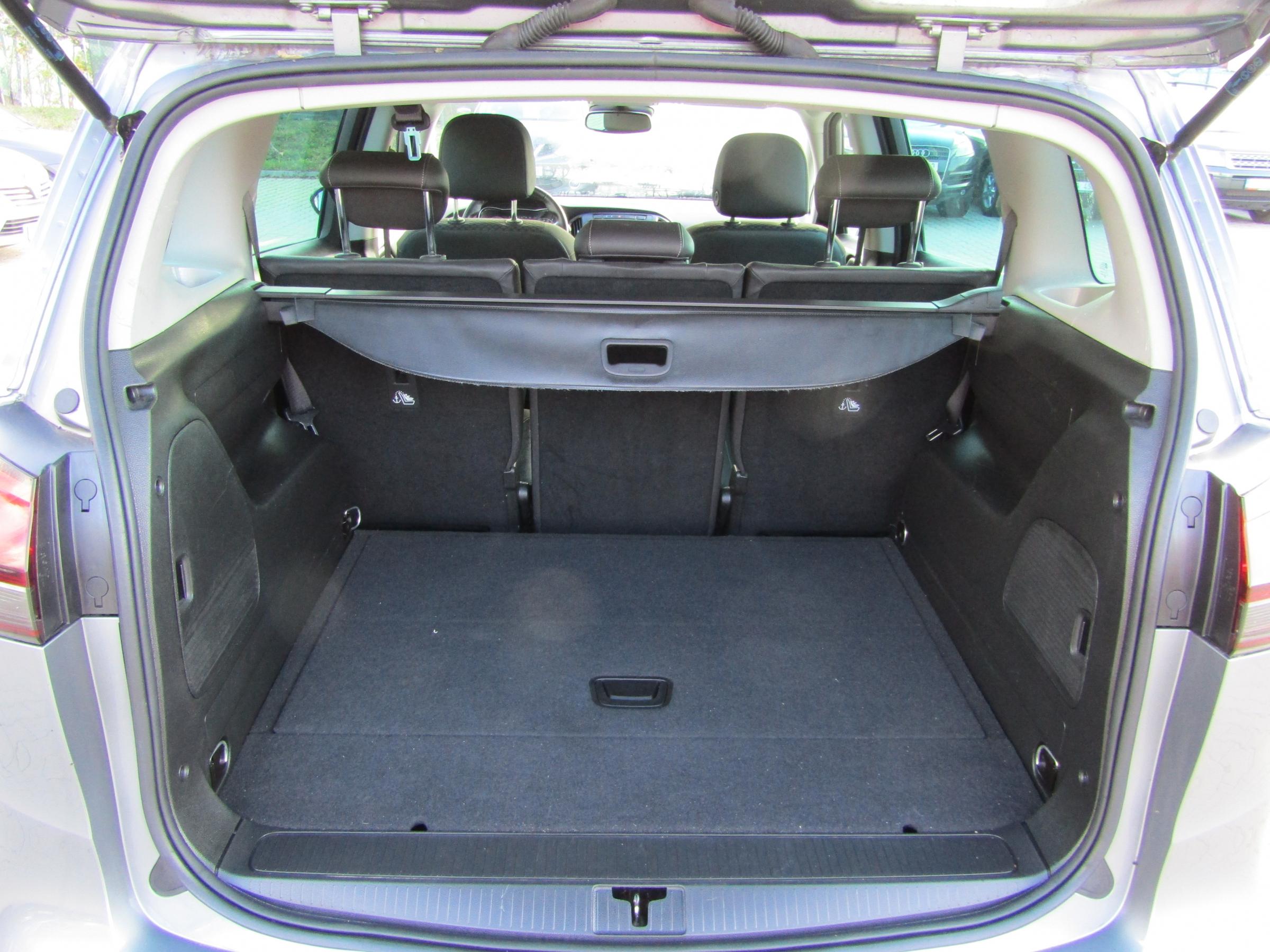 Opel Zafira, 2017 - pohled č. 7