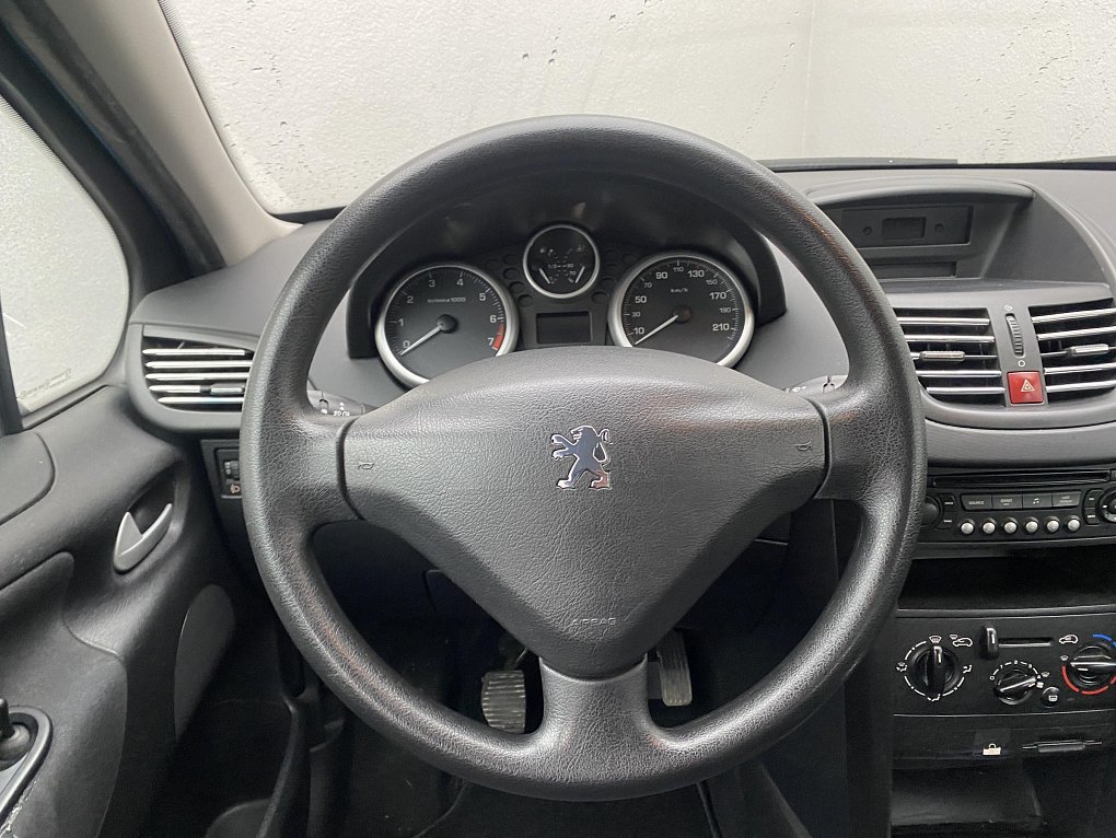 Peugeot 207 1.4 i 
