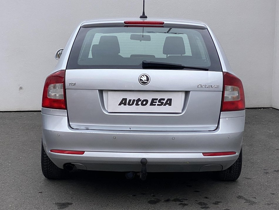 Škoda Octavia II 1.6 Ambiente
