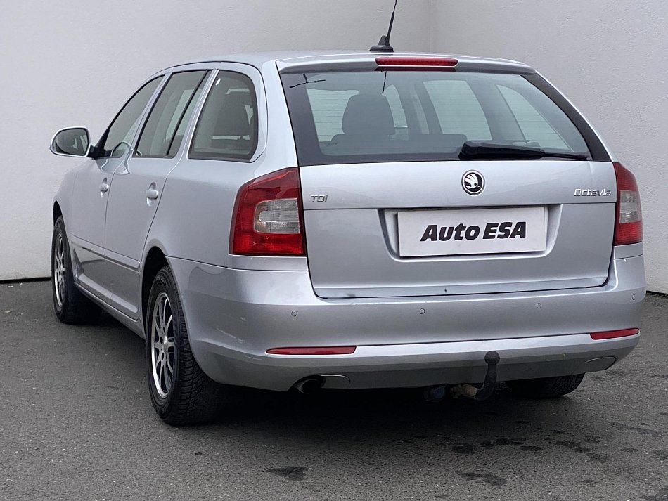 Škoda Octavia II 1.6 Ambiente