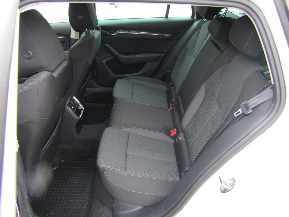 Škoda Octavia IV 2.0TDi Style