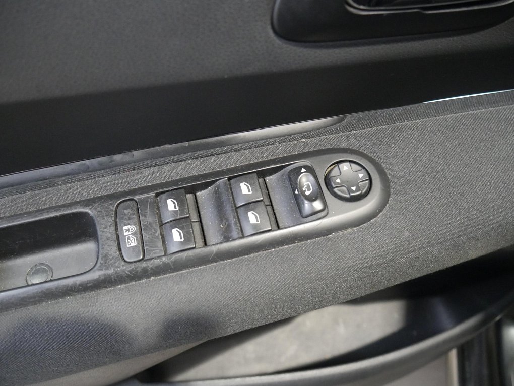 Peugeot 3008 1.6 HDi 